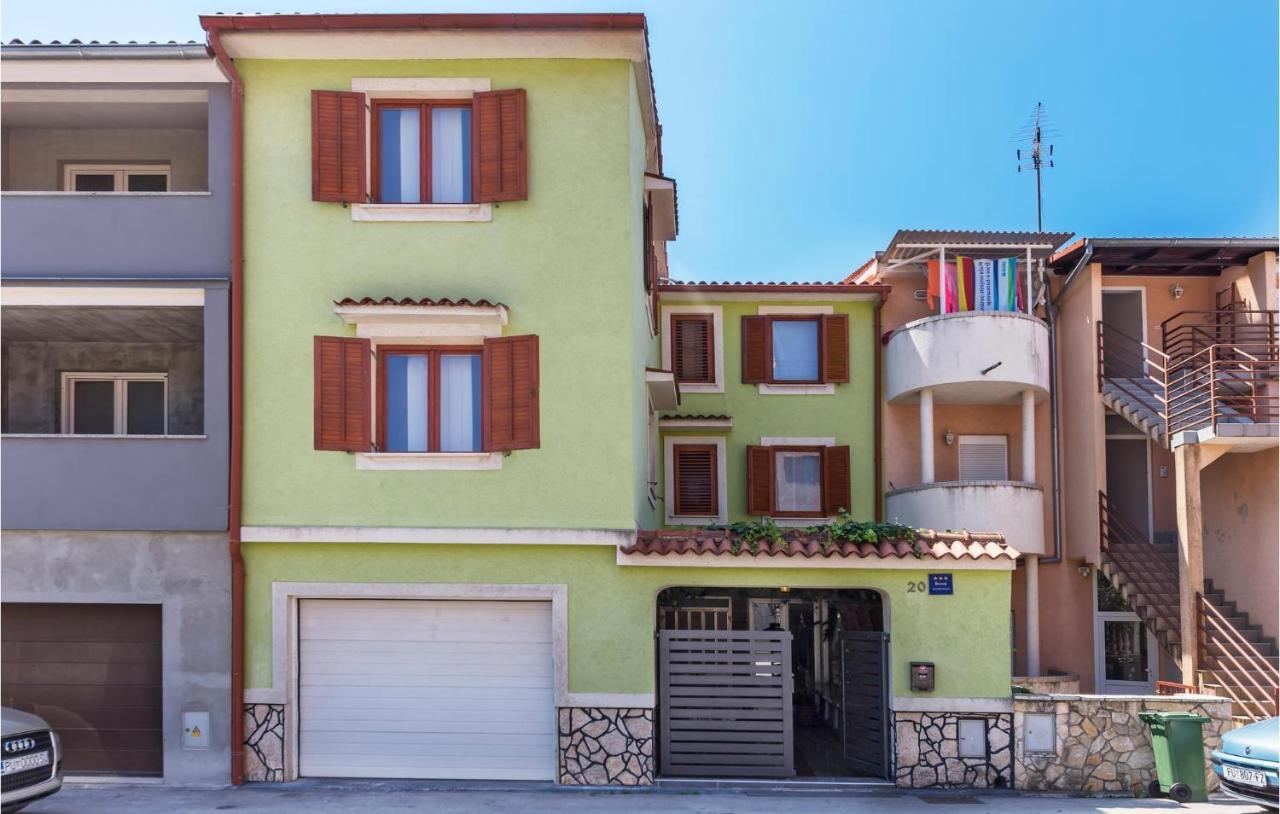 Nice Apartment In Pula With Kitchen Esterno foto